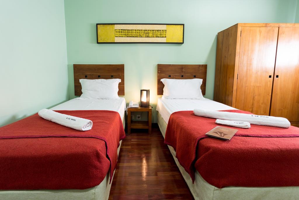 Sole Hotel Антананариву Экстерьер фото