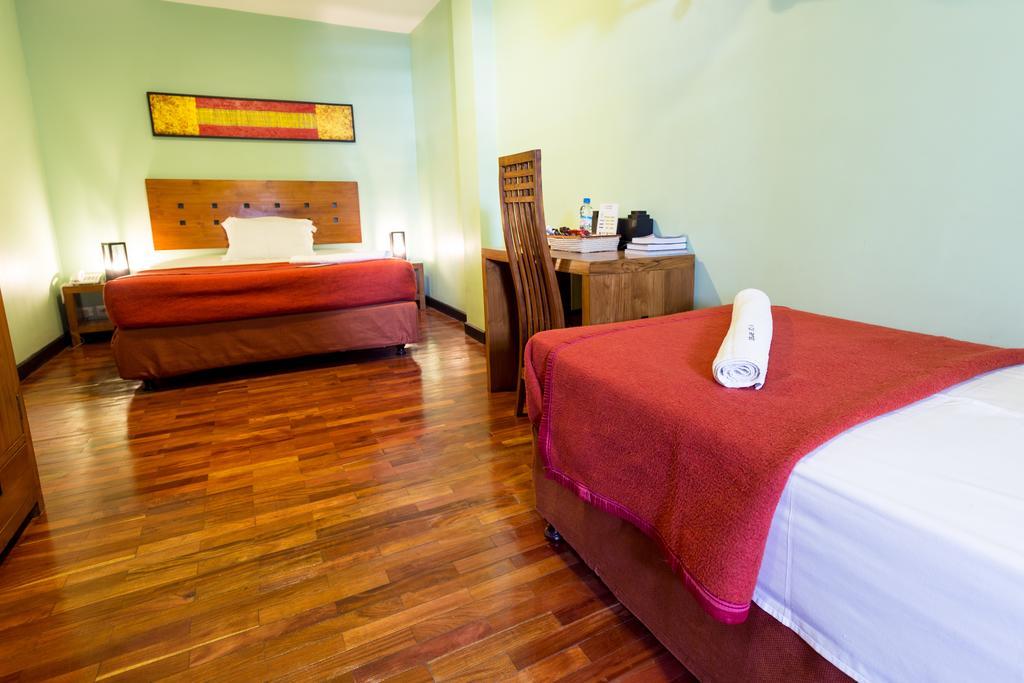Sole Hotel Антананариву Экстерьер фото