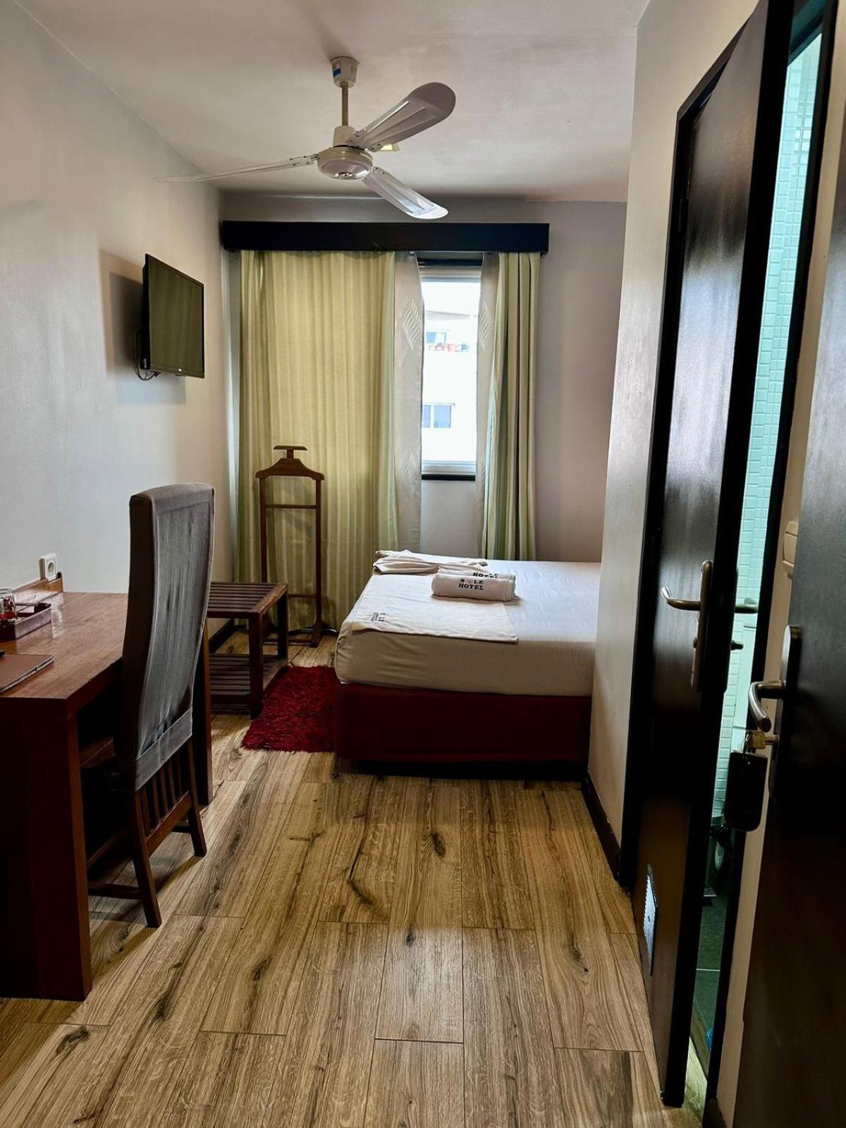 Sole Hotel Антананариву Экстерьер фото